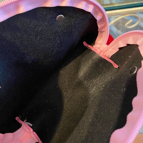 Hello Kitty Small Purse & Pillow Set💕 - Picture 7 of 8